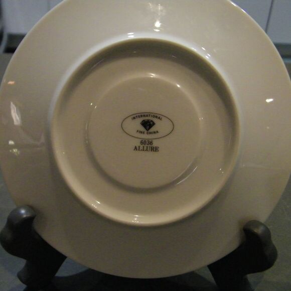 International Fine China ALLURE Footed Tea Coffee Cup and Saucer Set 6036 - Picture 5 of 6